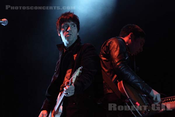THE CRIBS - 2009-11-26 - PARIS - Zenith - 